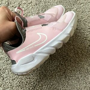 Pink Nike flex runners